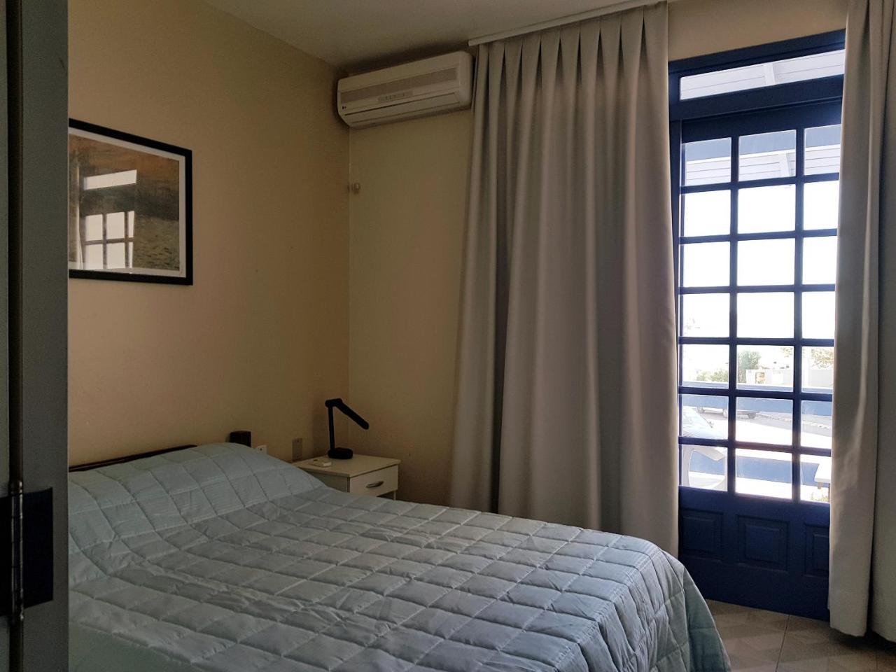 Las Palmas Residencial Hotel ฟลอเรียนอโปลิส ภายนอก รูปภาพ